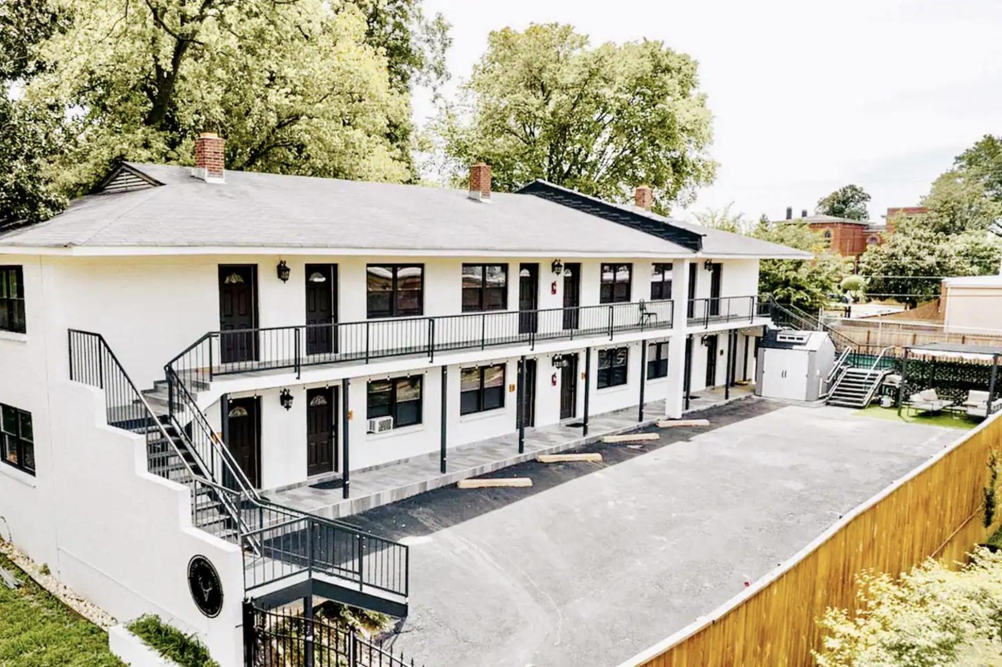 The Moose #12 - Brand New Modern Luxe Loft With Free Parking, King Bed & Fast Wifi Memphis